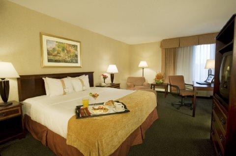 By Ihg Hotel