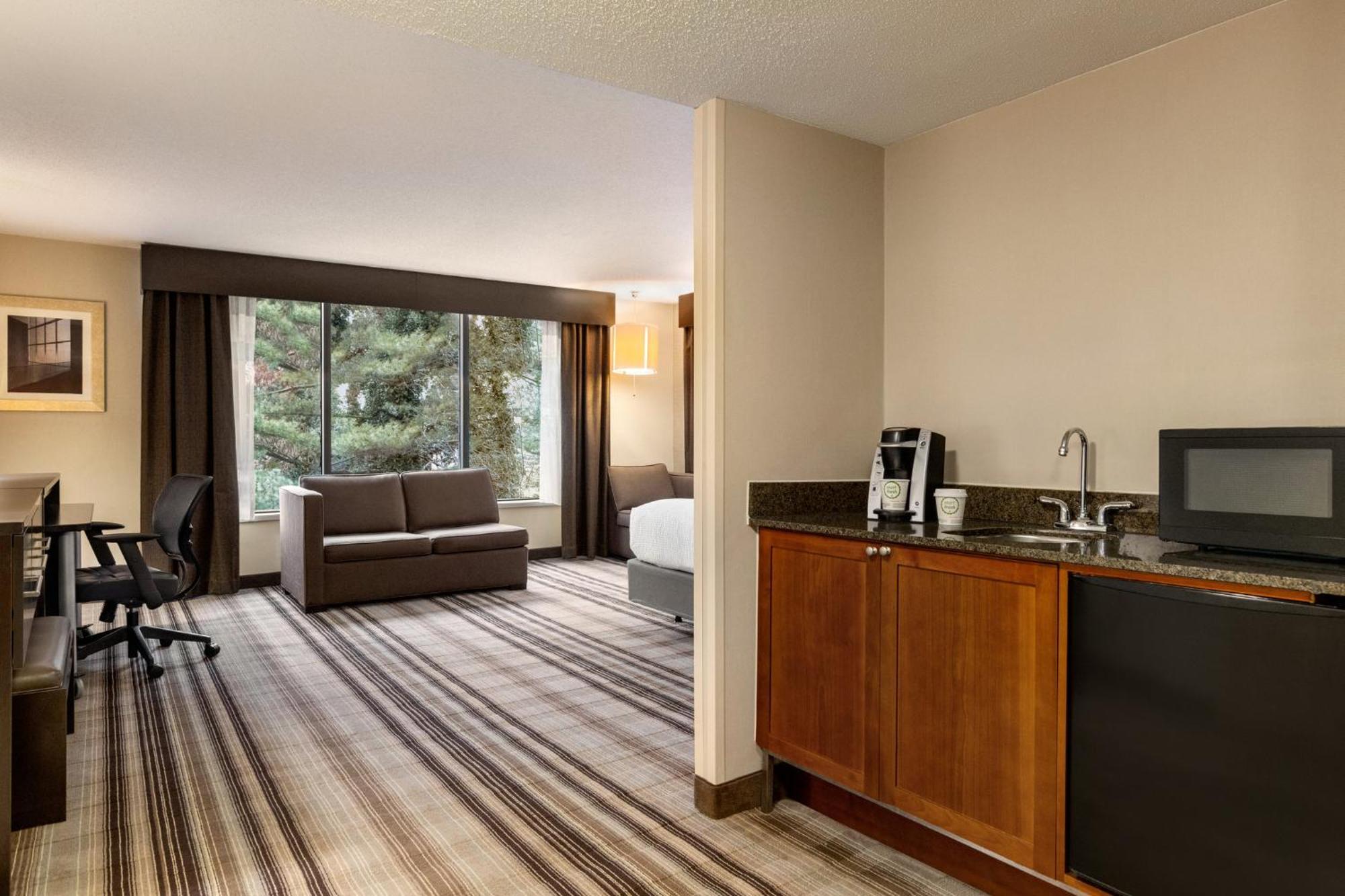 By Ihg 3* Gaithersburg
