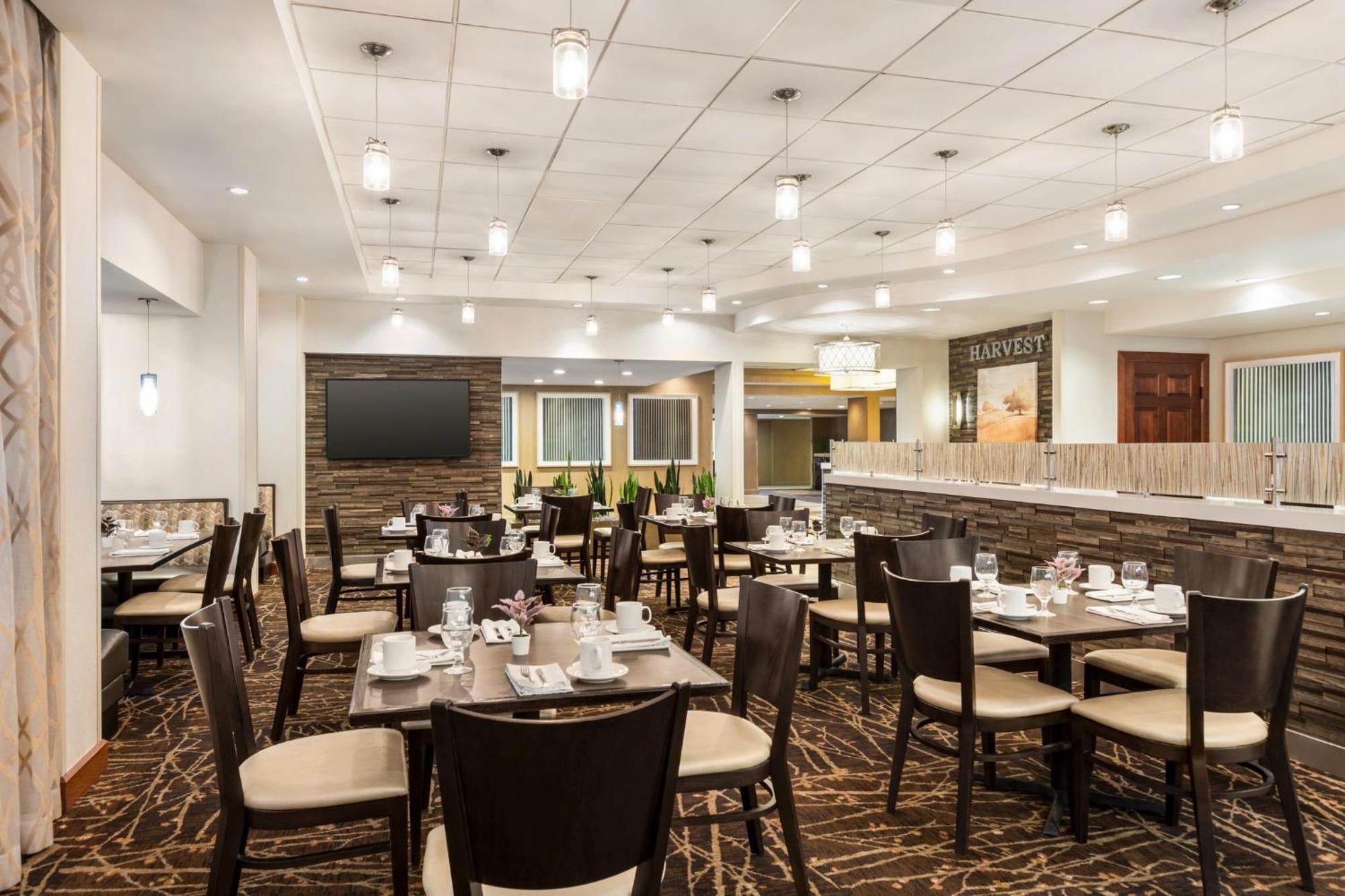 By Ihg Hotel Gaithersburg