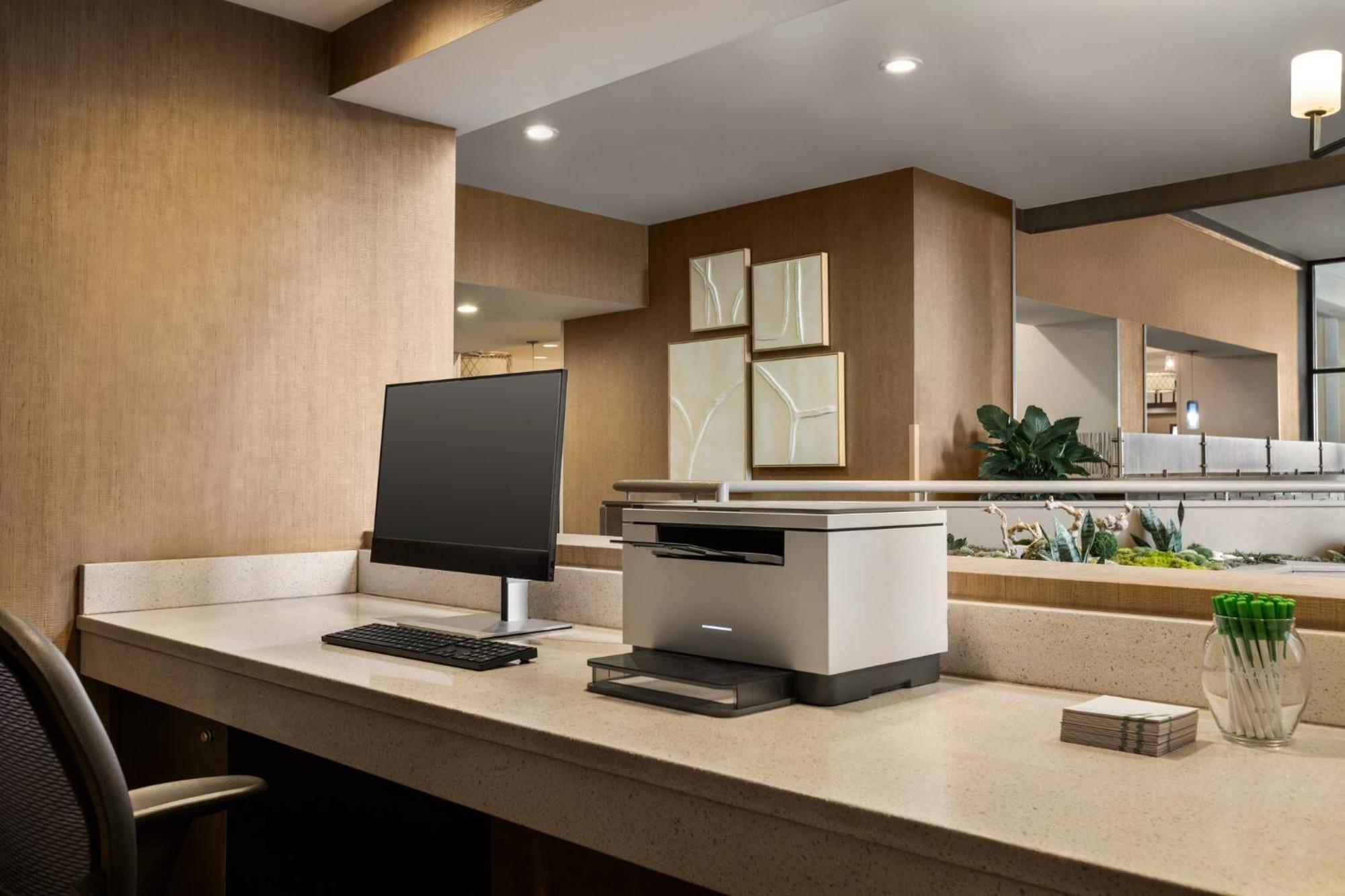By Ihg 3* Gaithersburg