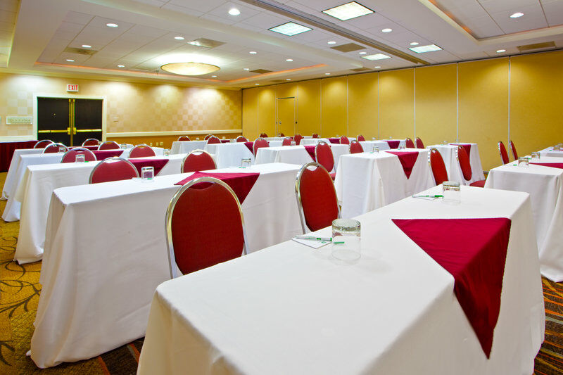 By Ihg Hotel Gaithersburg