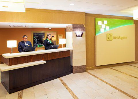 By Ihg